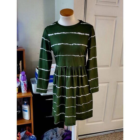 NWOT PITPAT GIRLS DRESS - Picture 1 of 4
